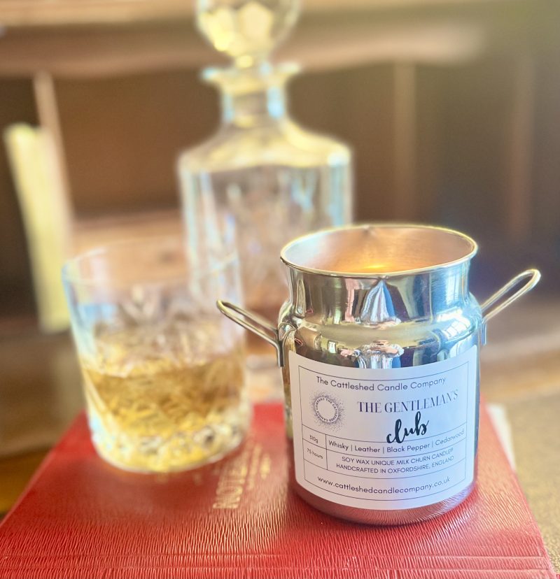 UNIQUE MILK CHURN CANDLE® WHISKY & LEATHER